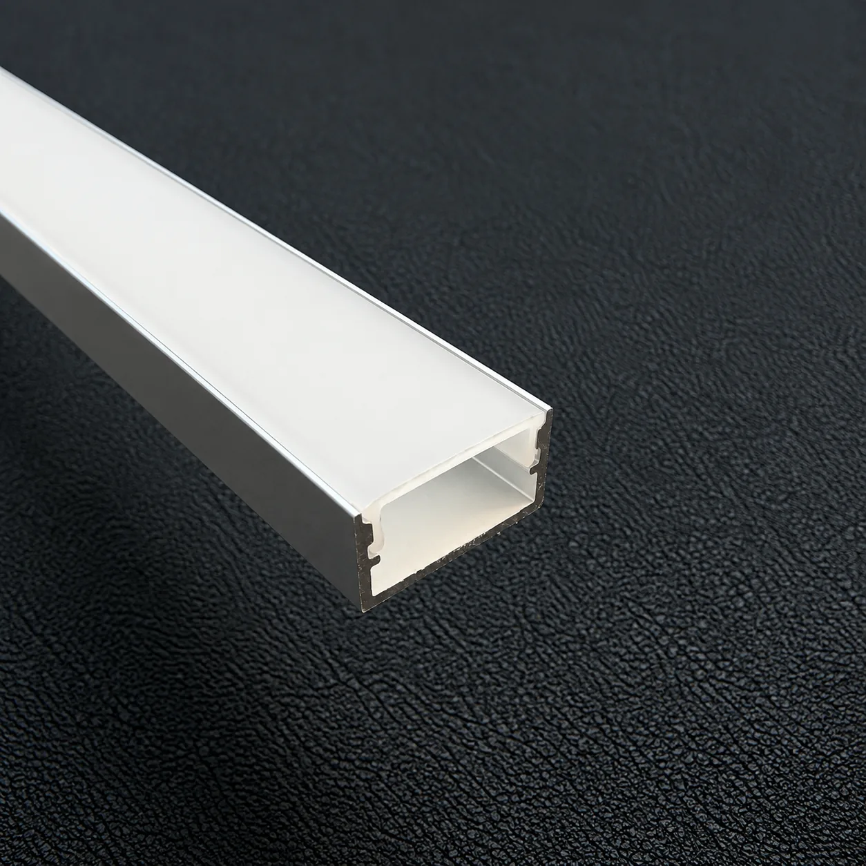 13mm Media Wall Aluminium LED Profile – 3M Chrome